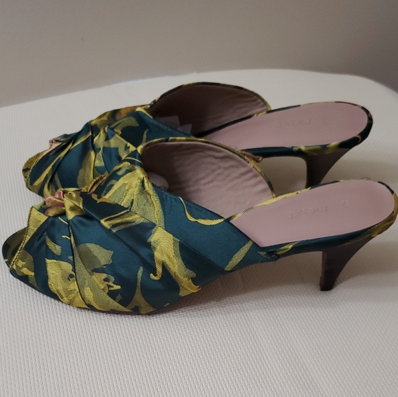 Shoes - Picture 2 of 12